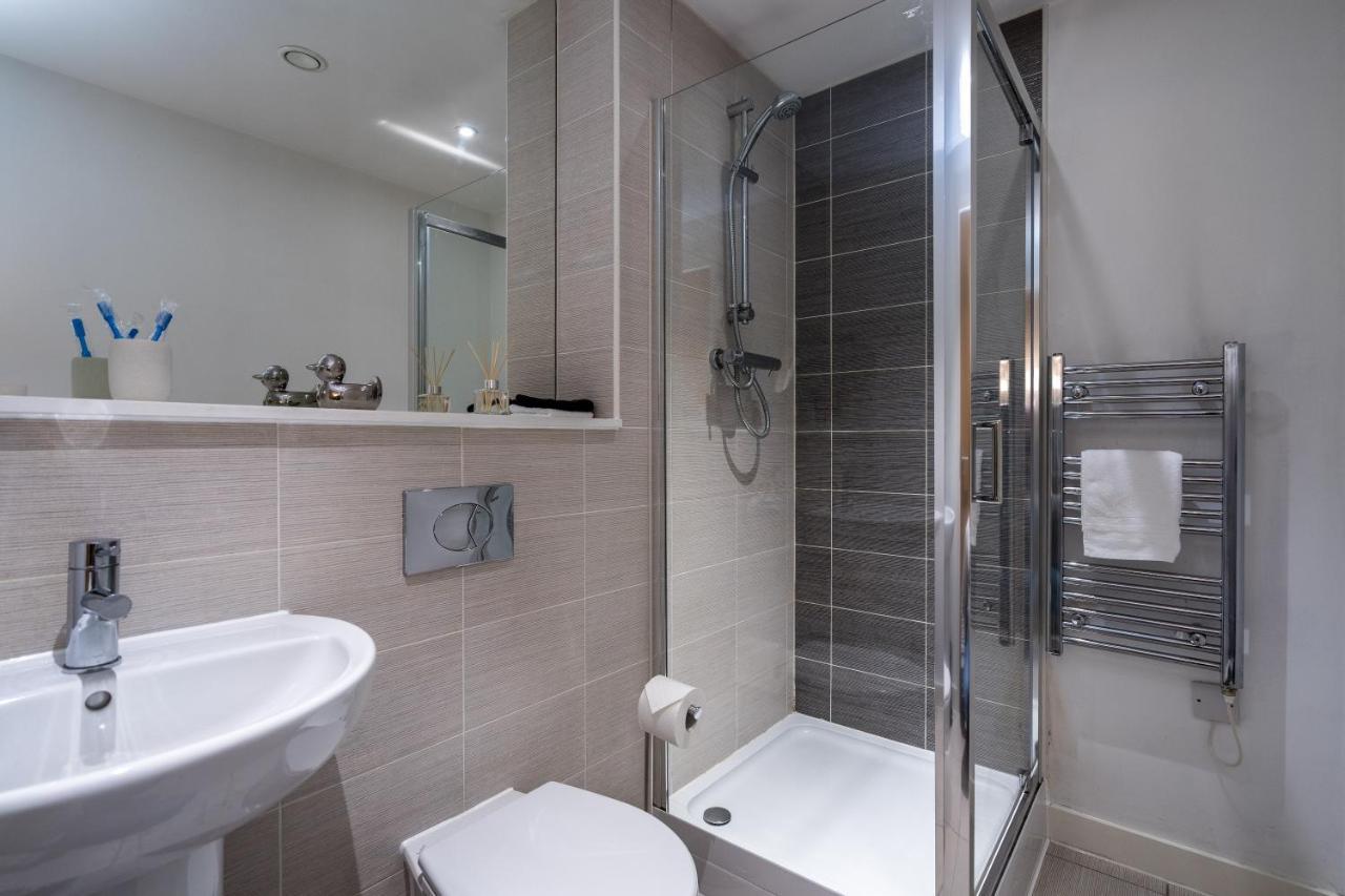 Cozy Stays The Exchange Manchester City Centre Salford  Eksteriør billede